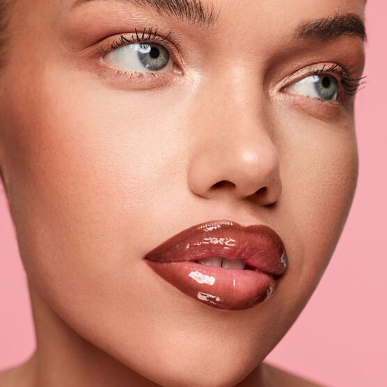 TRACE'D OUT L�PIS LABIAL EXTRA THIGH